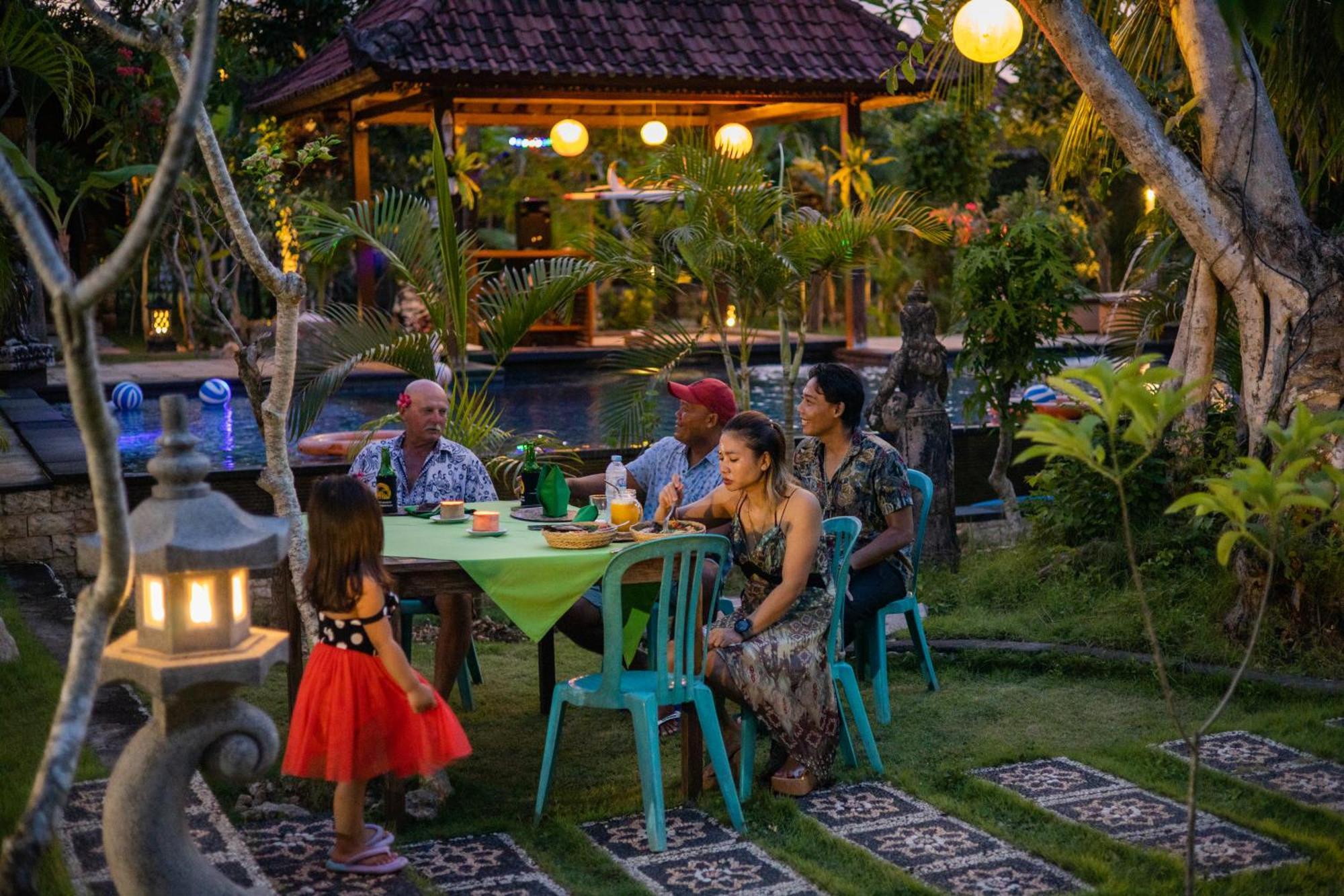 Hotel Sunset Garden Nusa Lembongan Exterior foto